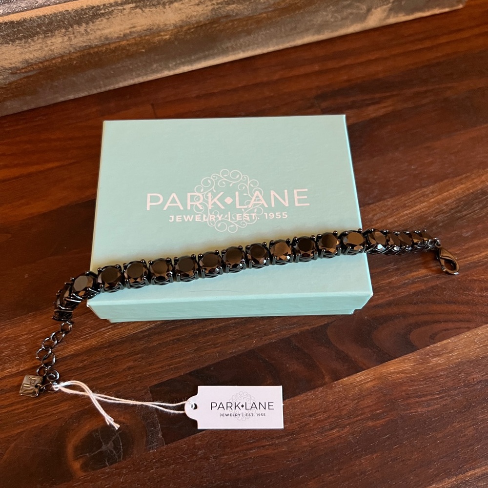 PARKLANE - Park Lane - Impressions Bracelet NWT - Black